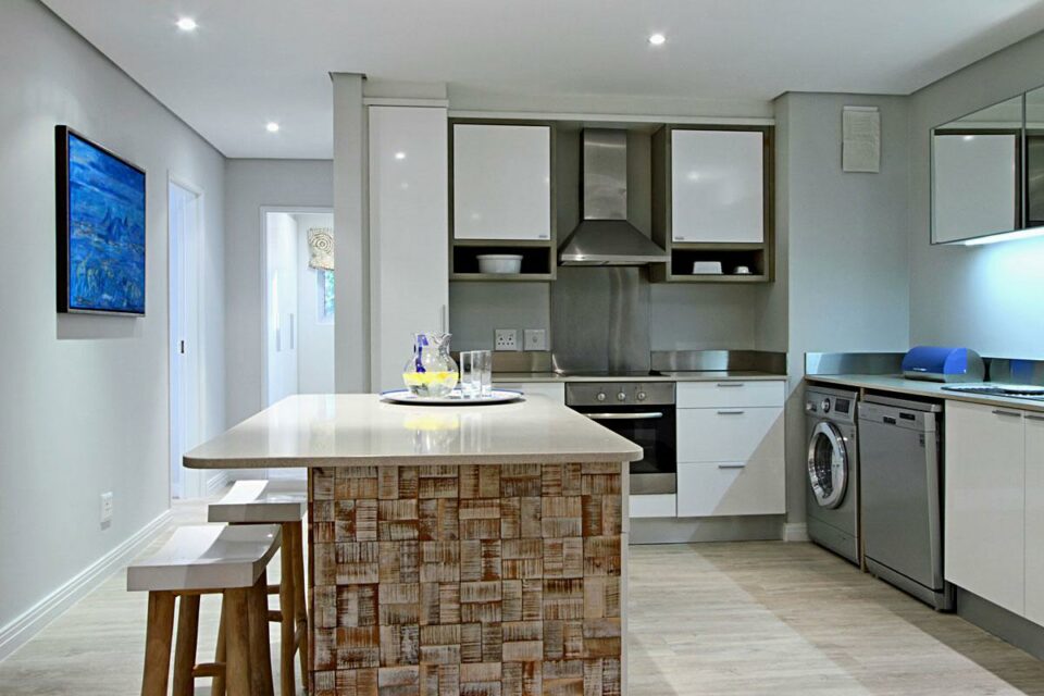 Dunmore Blue - Kitchen & seating