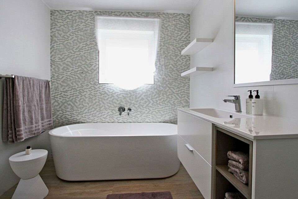 Dunmore Blue - En-suite to master bedroom