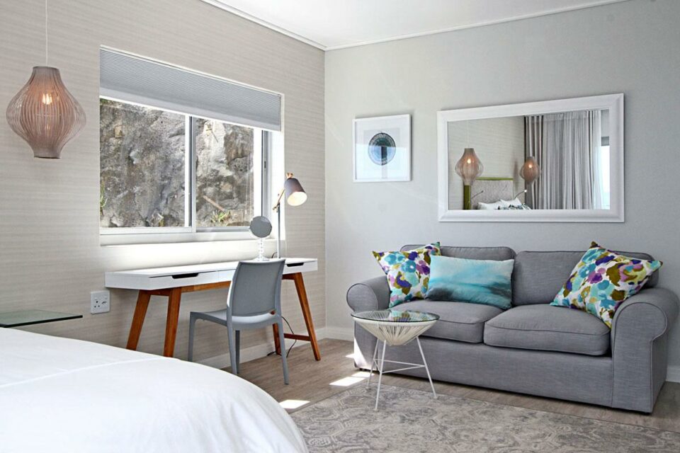 Dunmore Blue - Seating in master bedroom