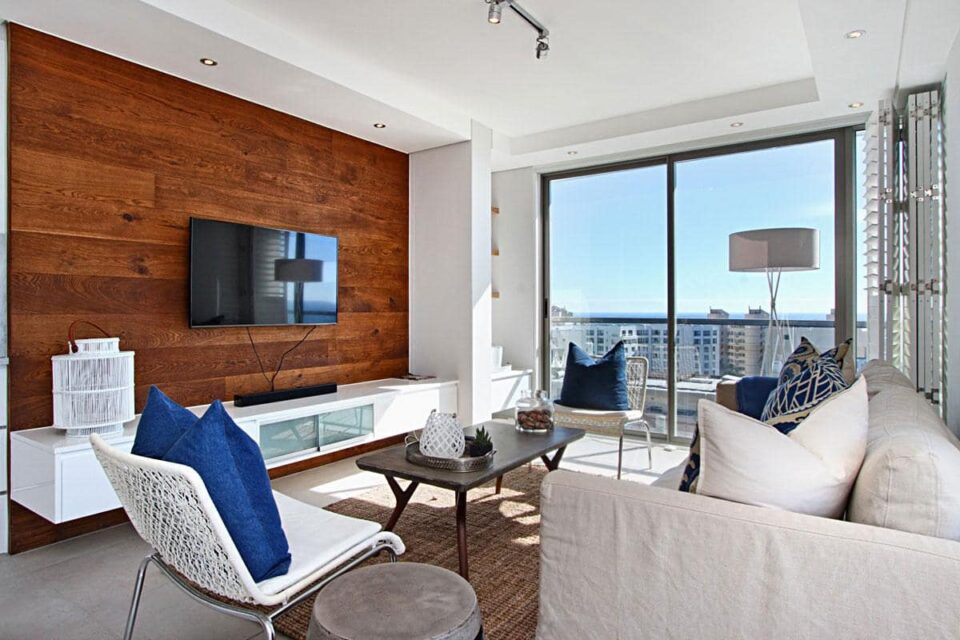 Fairmont 1001 -  Lounge with View