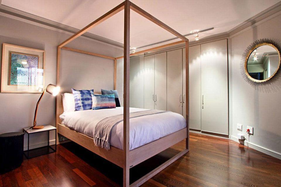 Odyssea Clifton - Master bedroom