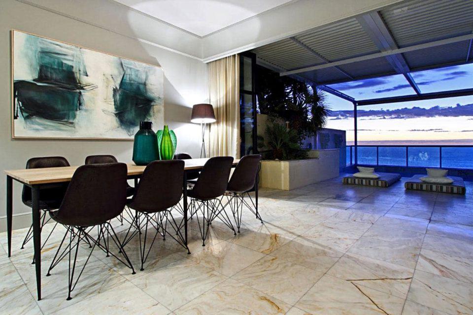 Odyssea Clifton - Dining Area