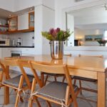 Camps Bay Terrace Suite - Dining table & kitchen