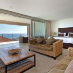 Cape Blue - Master bedroom & Balcony
