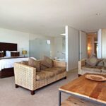Cape Blue - Master bedroom & en suite