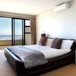 Medburn Views Penthouse - Master bedroom