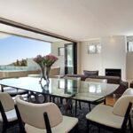 Medburn Views Penthouse - Dining area & Views