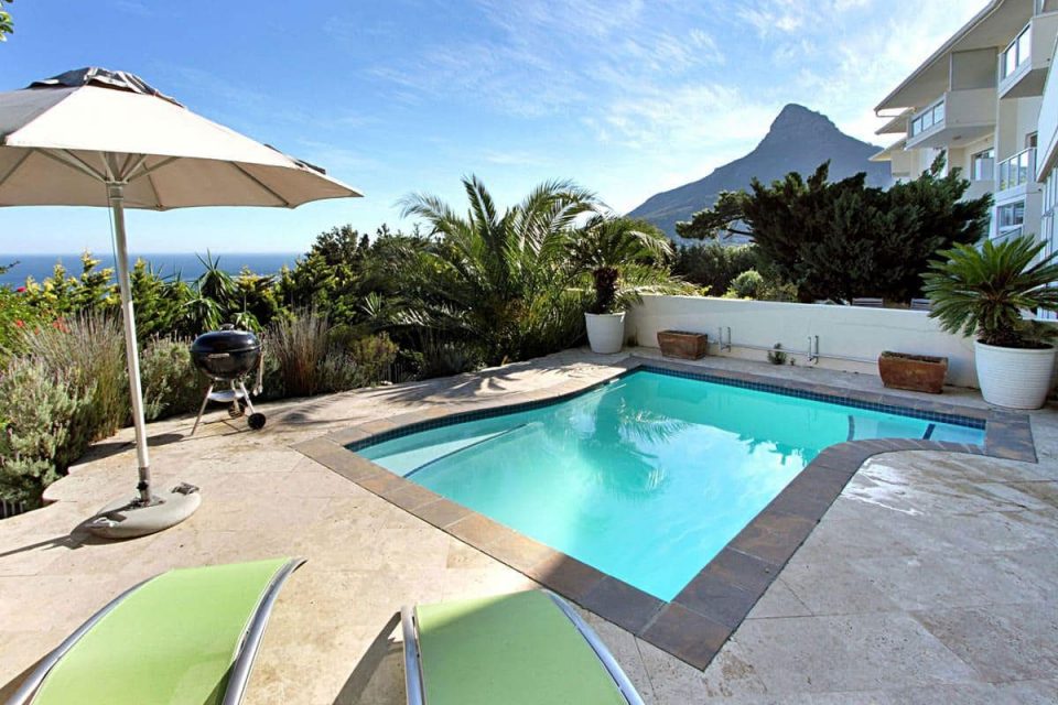 Panorama Apartment - Exterior & Mountain view