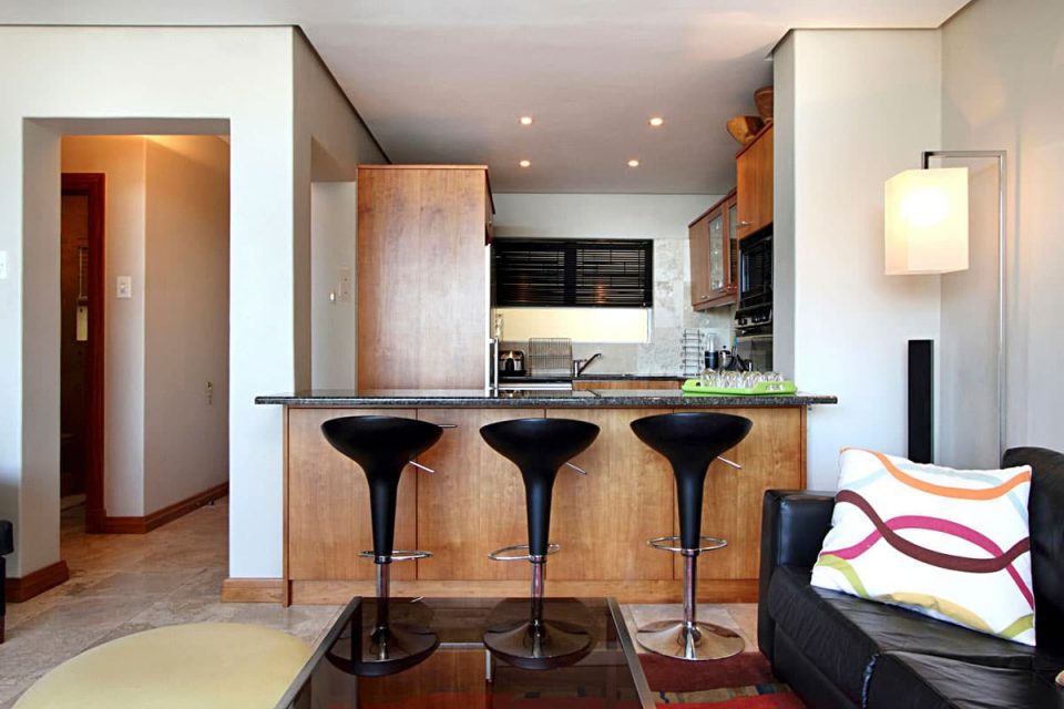 Panorama Apartment - Kitchen counter & seating