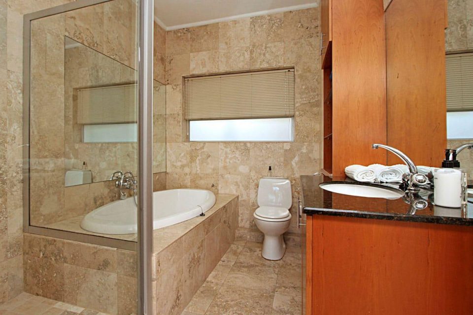 Panorama Apartment - Bathroom