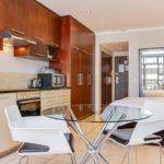 1700 Icon - Dining & Kitchen area