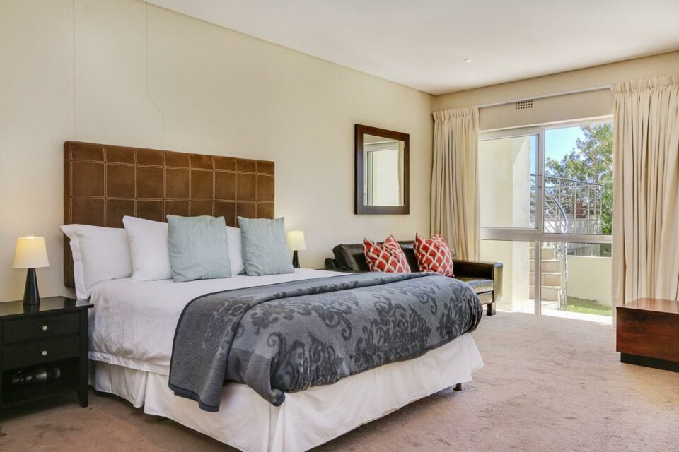 100 Geneva - Third bedroom