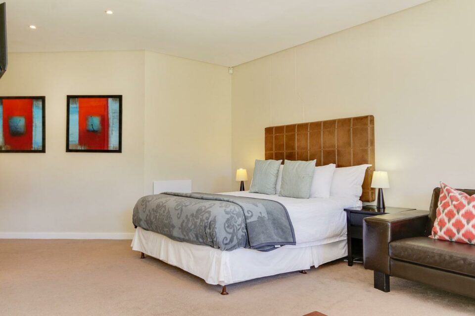 100 Geneva - Sixth bedroom