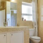 100 Geneva - En-suite