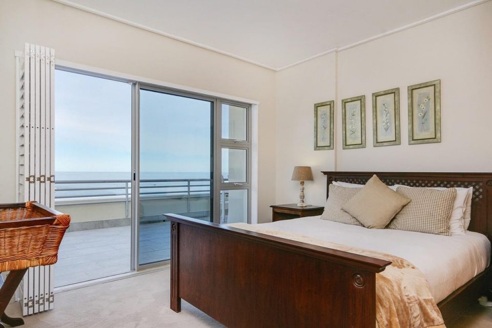 Penthouse on Clifton - Second bedroom