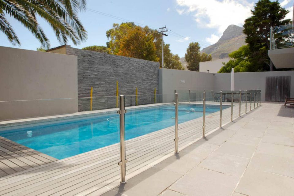 Central Drive - Swimming Pool & Glass fencing
