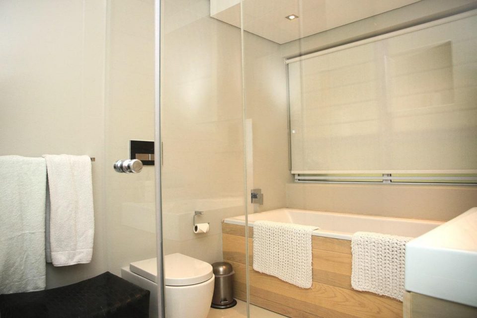 Aria - Shared bathroom