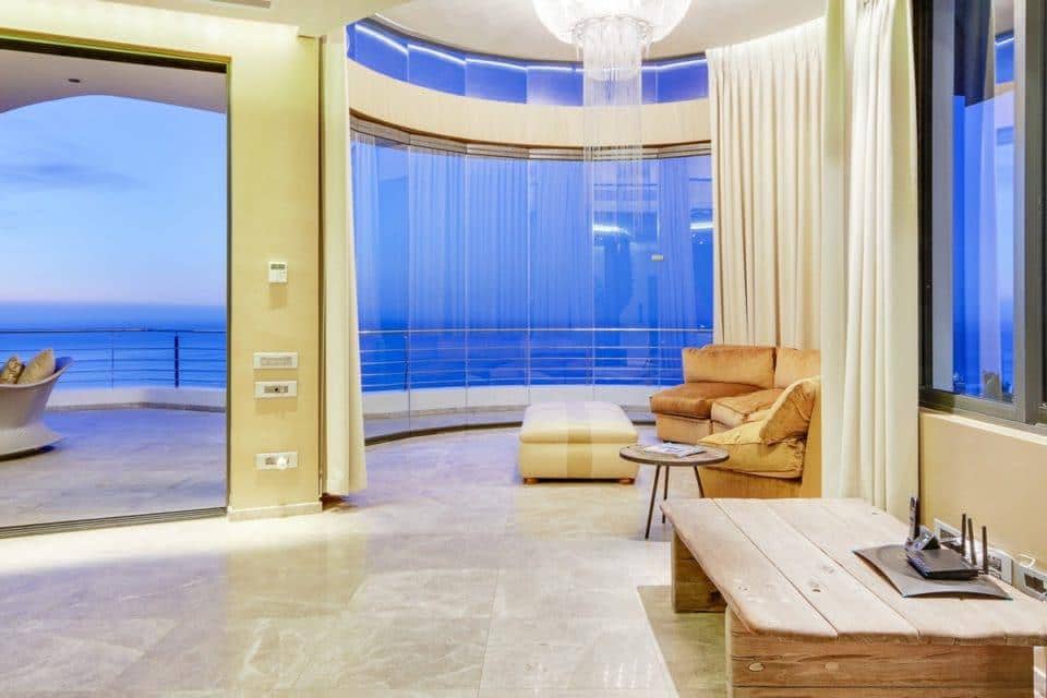 La Grande Vue - Views from master