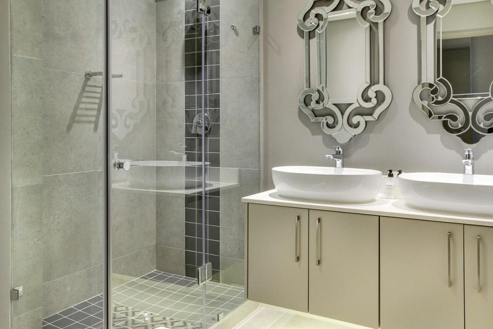 Fairmont 204 - Master Bedroom Ensuite