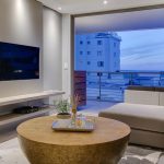 Fairmont 204 - Lounge & TV