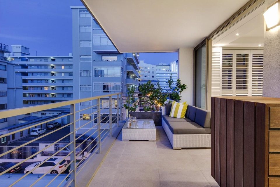 Fairmont 204 - Balcony Right