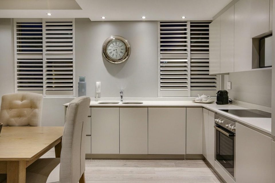 Fairmont 204 - Kitchen