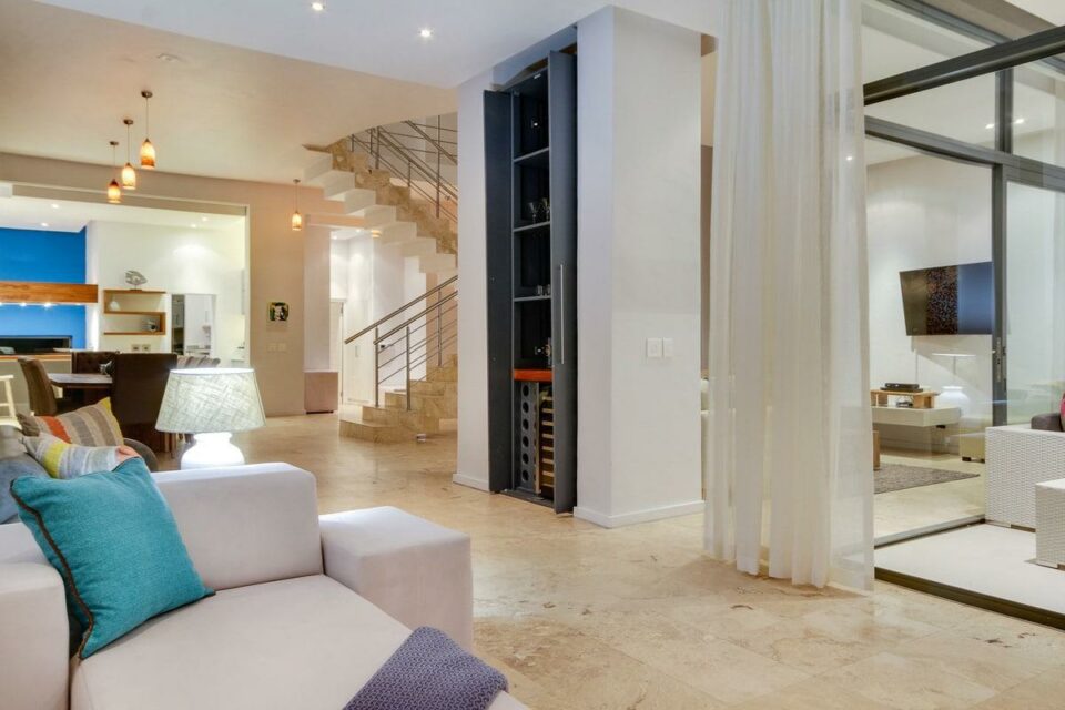 Harrier Place - Side Lounge View