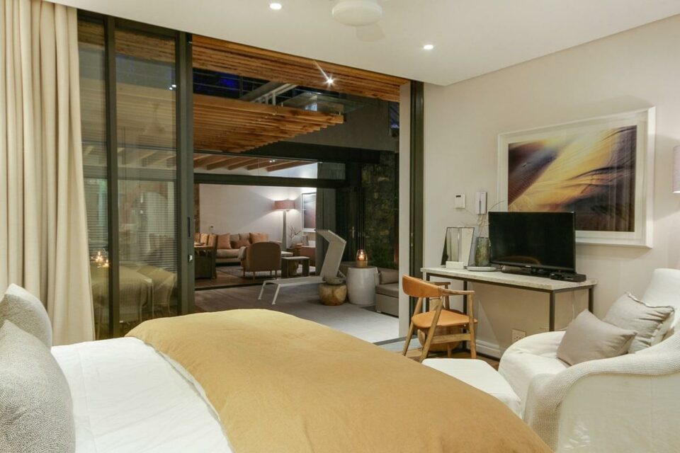 155 Waterkant - Second bedroom with TV