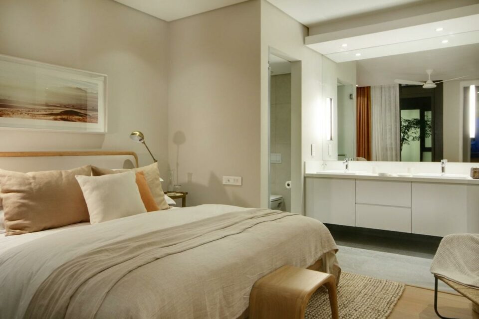 Loader A - Second bedroom & En-suite