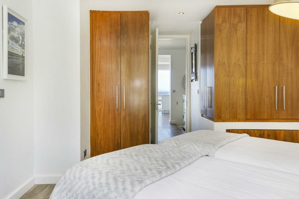 Modoco - Second Bedroom Entrance