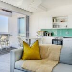 Modoco - Lounge to Kitchen