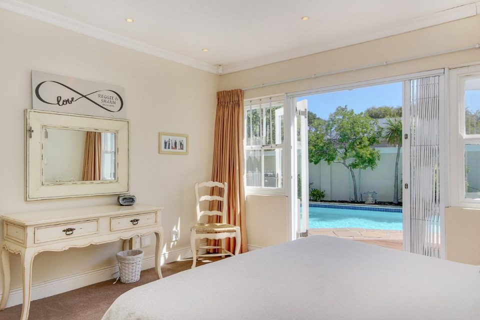 almond-villa-38785358