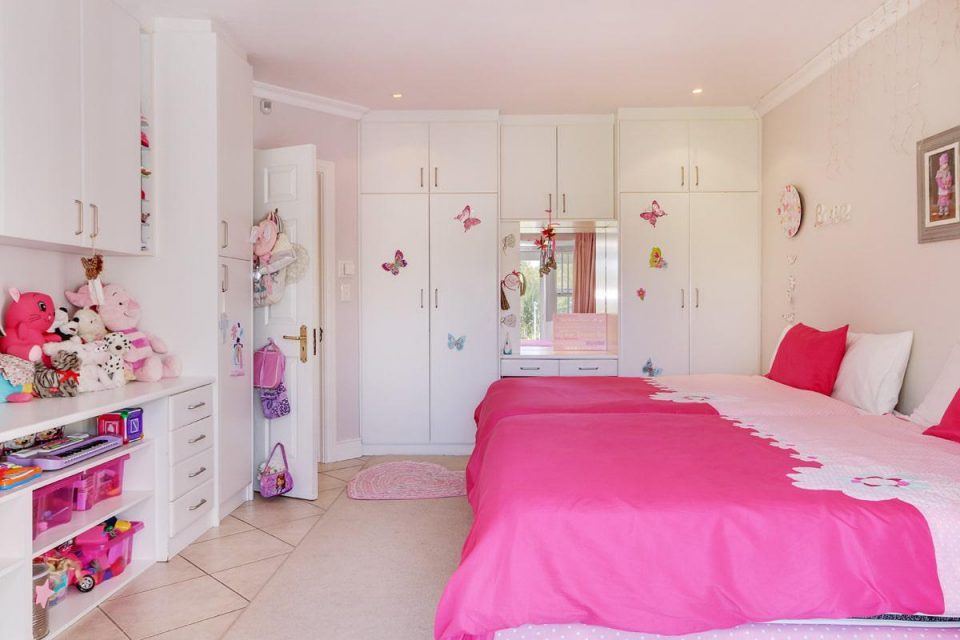 almond-villa-38785364