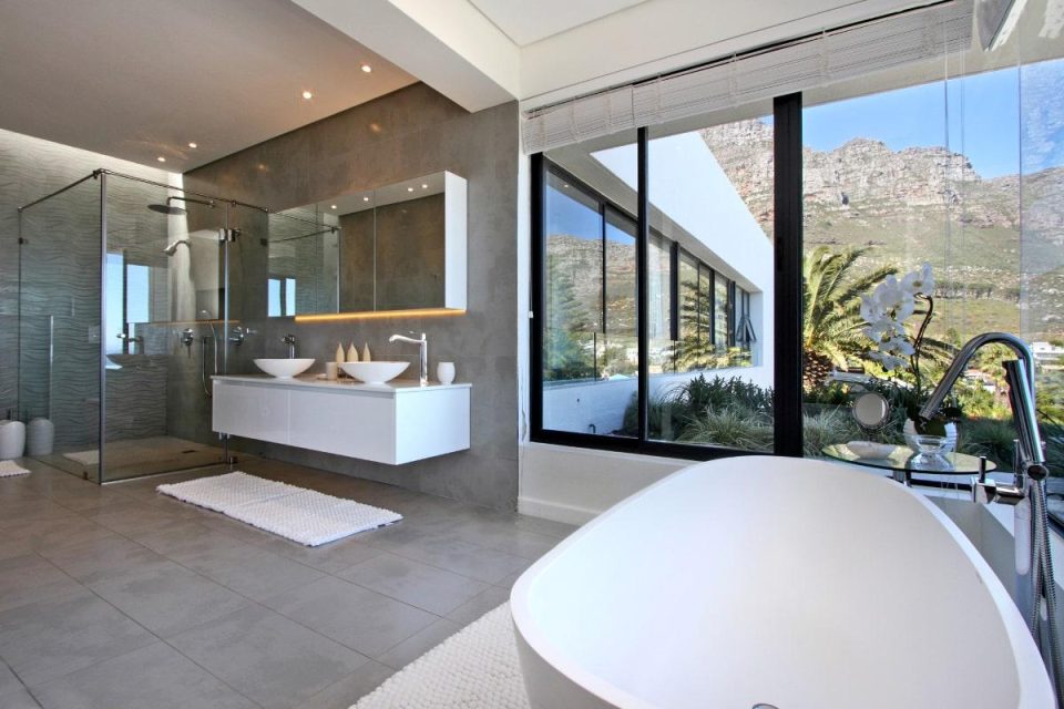 44 Hely - En-suite to master