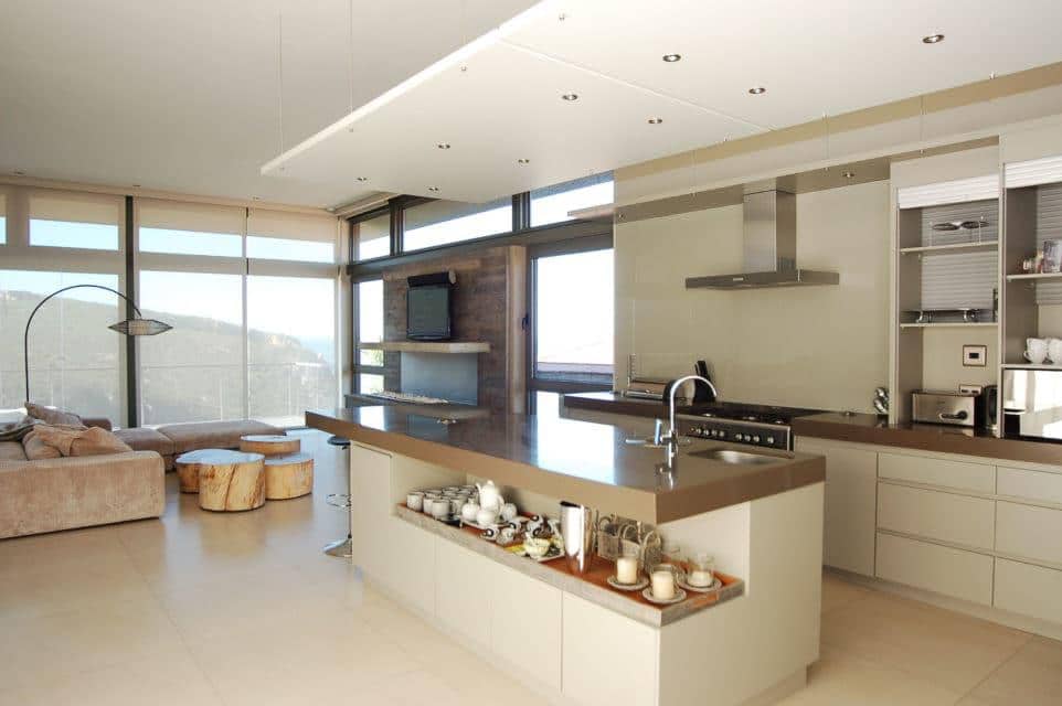 blue-horizon-41506397