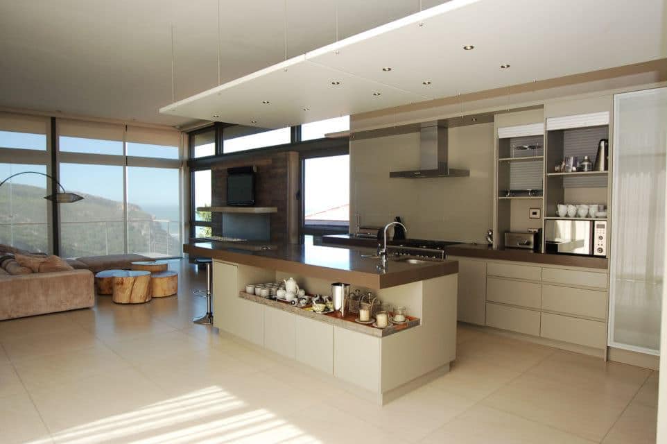 blue-horizon-41506398