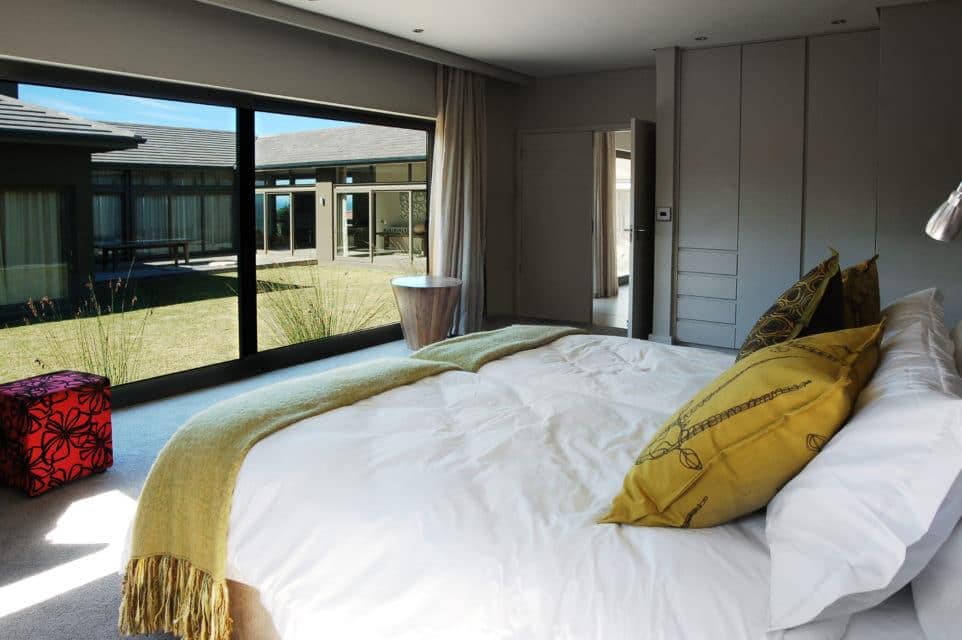 blue-horizon-41506405