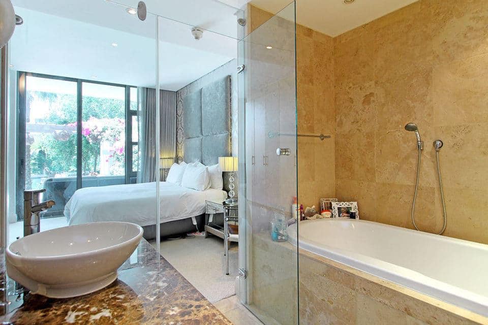 kylemore-001-34140765