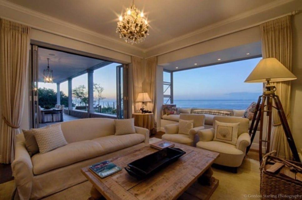 1-sunset-close-42940349