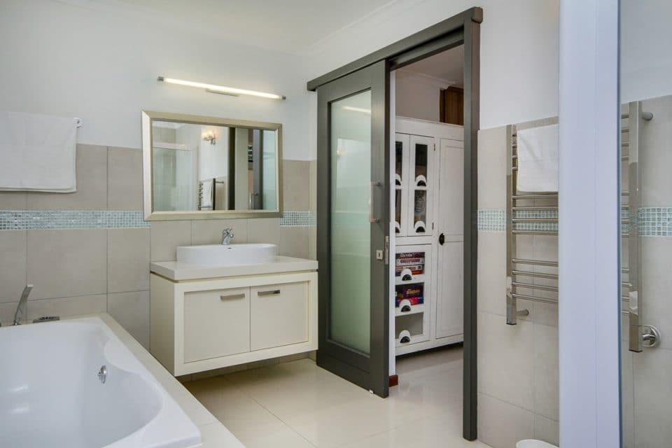 Hely Villa - Bathroom