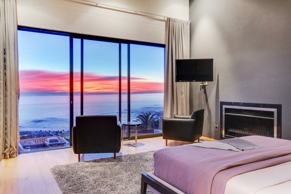 Prima Views - Master bedroom