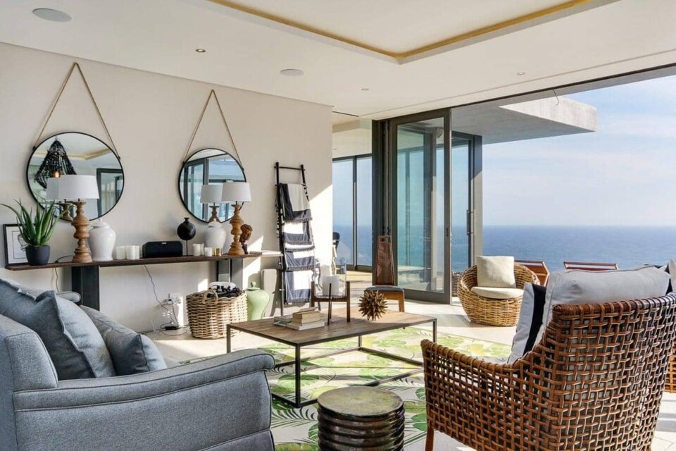 14 Fisherman Bend - Formal Living area & pool