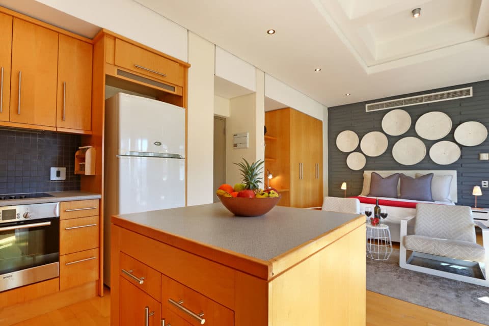 808-cartwrights-42602985