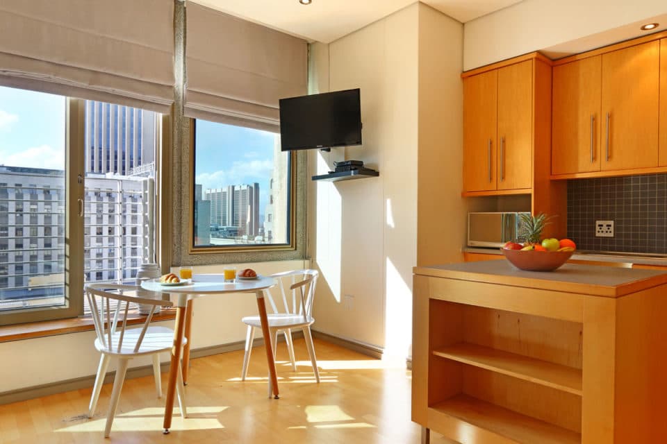 808-cartwrights-42602987