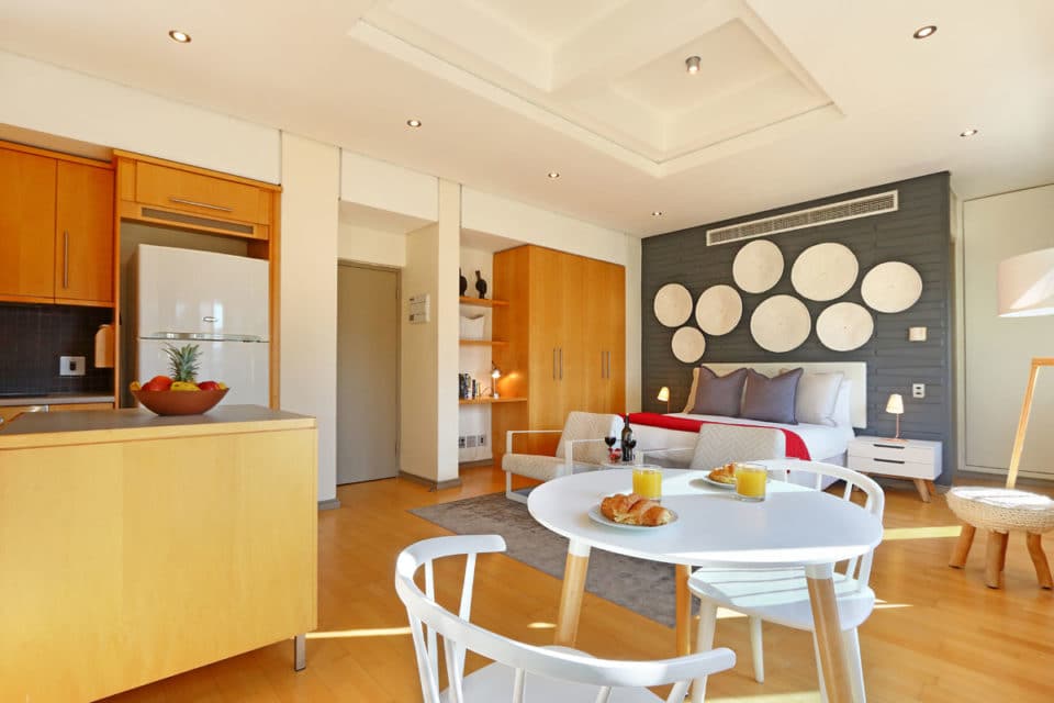 808-cartwrights-42602989