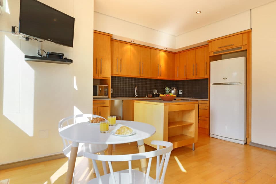 808-cartwrights-42602990