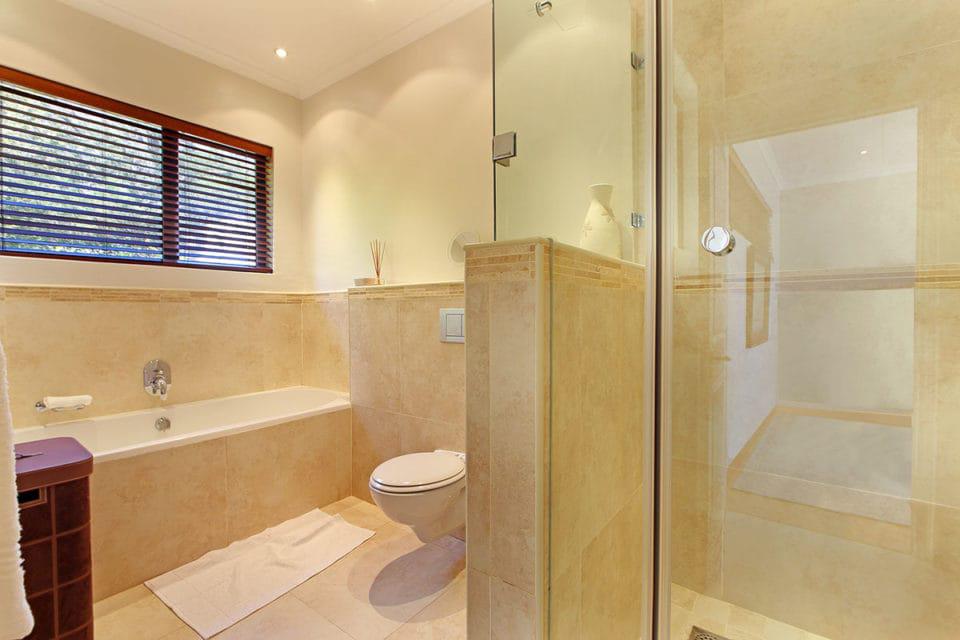 camps-bay-villa-45086955