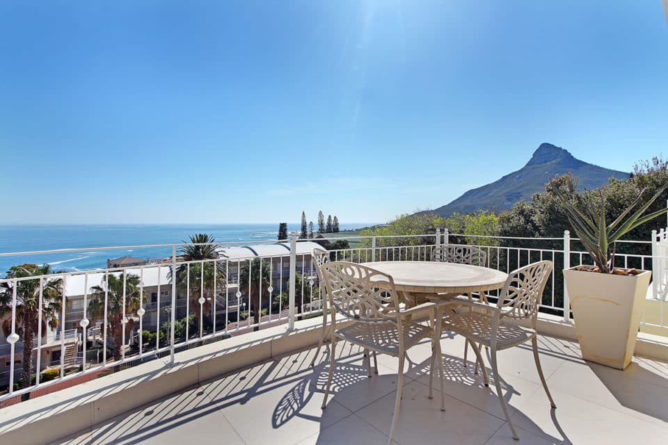 camps-bay-villa-45086959