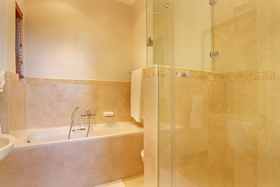 camps-bay-villa-45086963