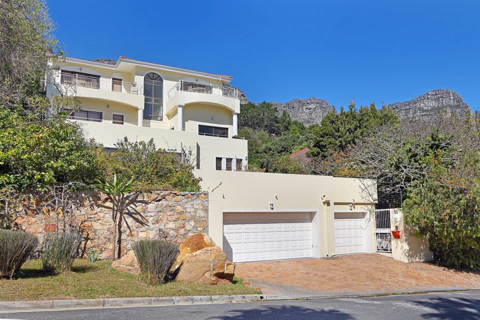 camps-bay-villa-45086973